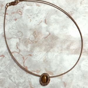 Light-weight necklace in good condition
